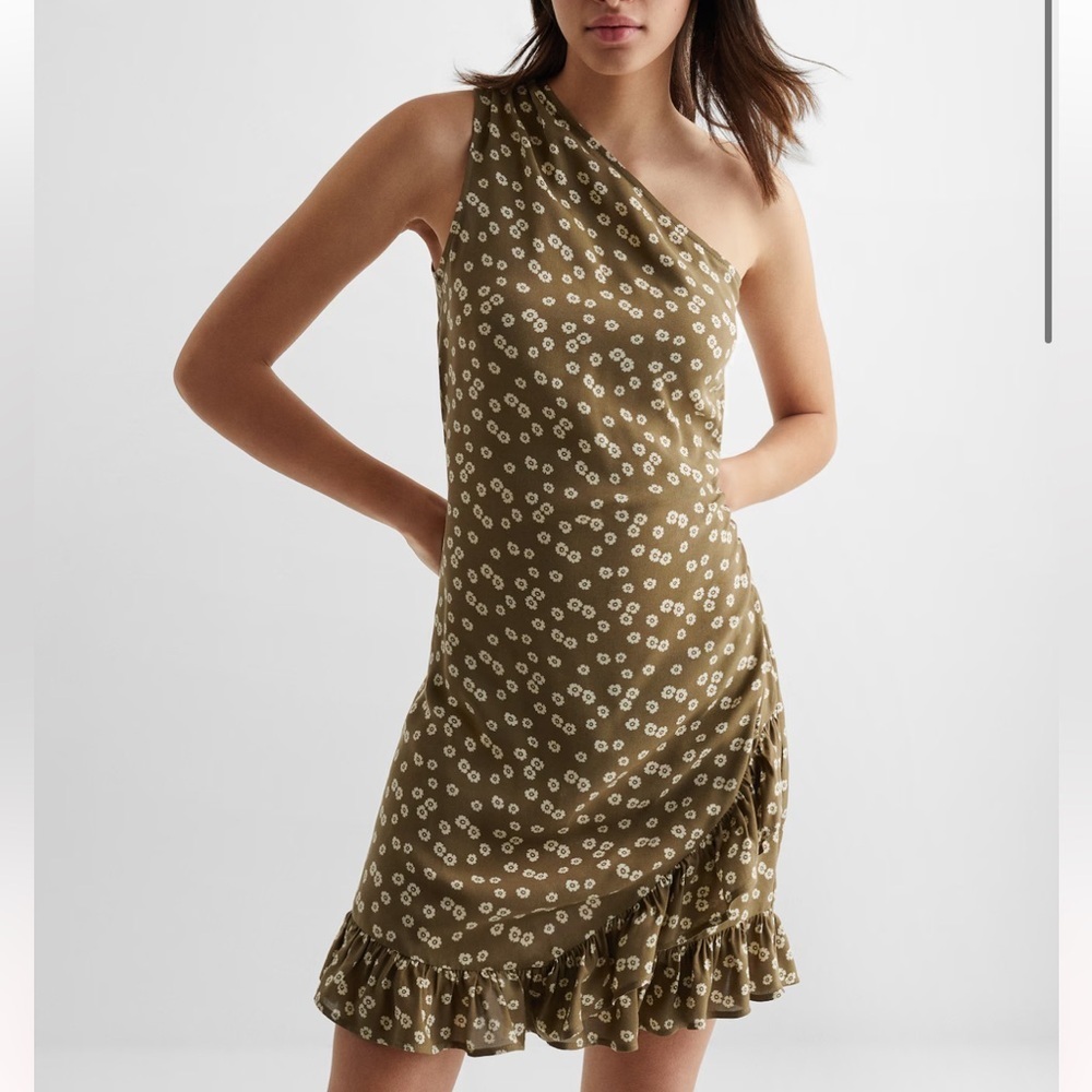 NWT- Mango Asymmetrical Ruffle Dress Green With Cream Flower One-Shoulder Size S
